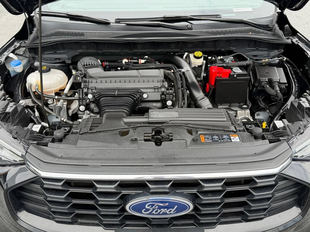 Used 2023 Ford Escape ST-Line Select AWD/4WD image 38