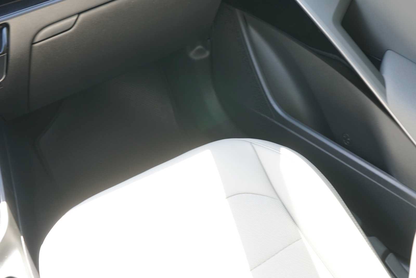Certified 2024 Kia Niro EX Touring FWD image 22