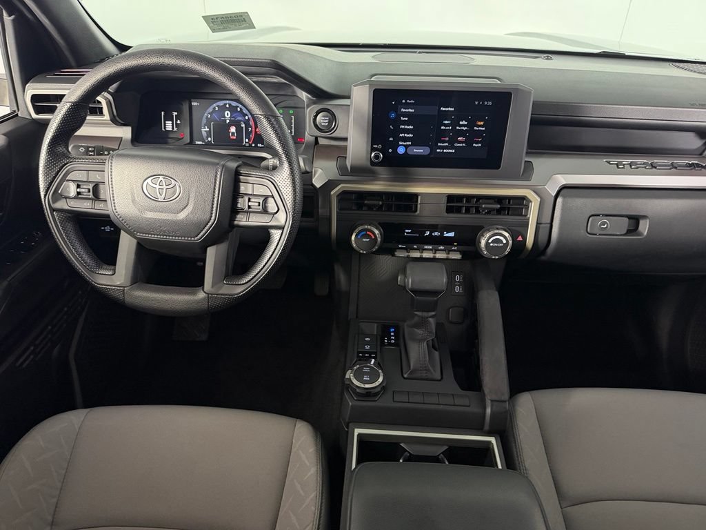 Used 2025 Toyota Tacoma SR5 AWD/4WD image 13