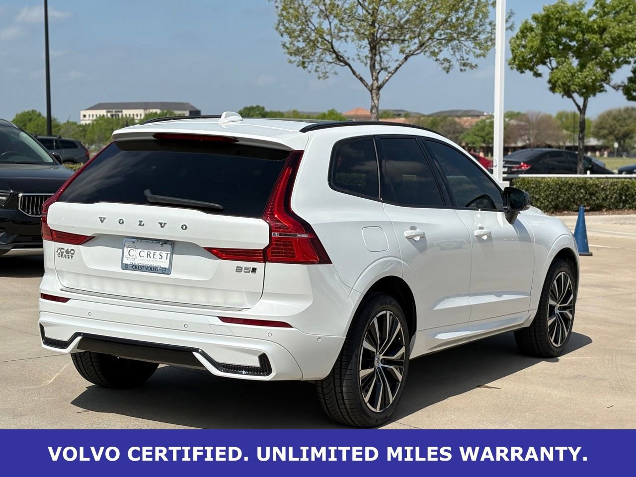 Certified 2023 Volvo XC60 B5 Plus w/ Climate Package image 7