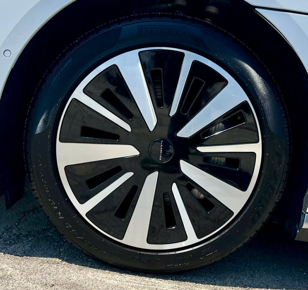 Used 2025 Lucid Air Pure RWD image 36