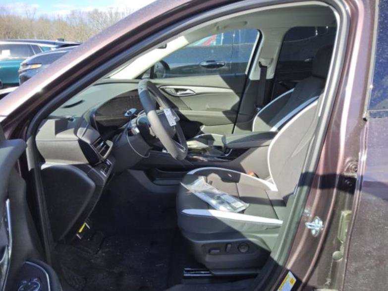 Used 2025 Buick Envision Sport Touring image 12