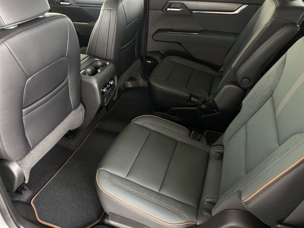 New 2026 GMC Acadia AT4 w/ Luxury Package image 25