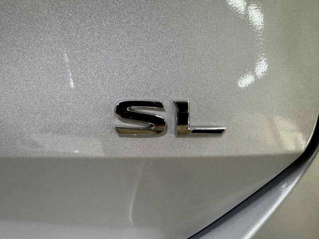 Used 2016 Nissan Rogue SL w/ SL Premium Package image 17