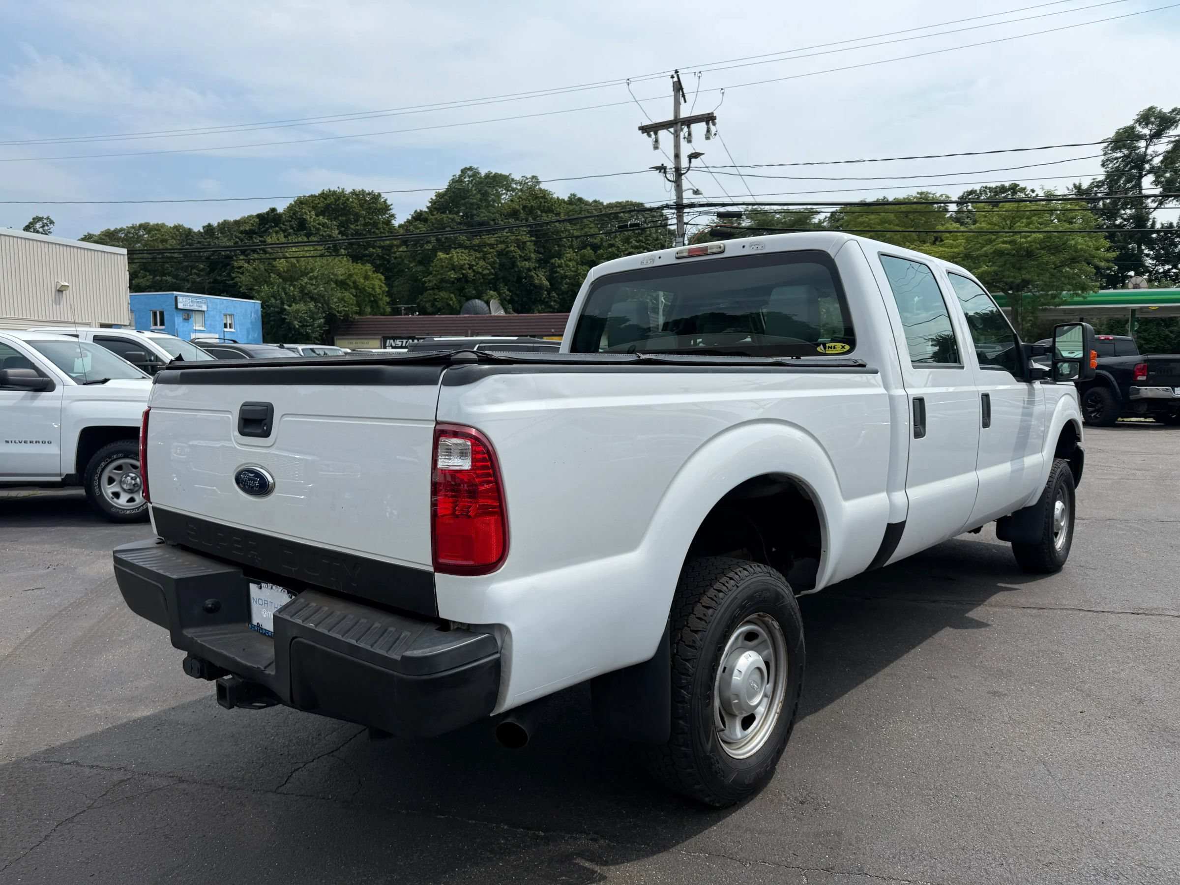 Used 2016 Ford F250 XL w/ Power Equipment Group AWD/4WD image 6