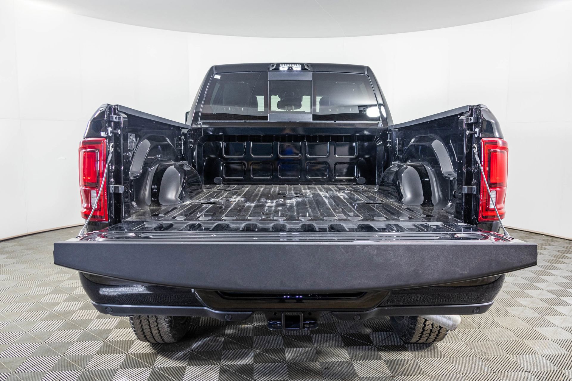 New 2026 RAM 2500 Laramie w/ Night Edition image 39