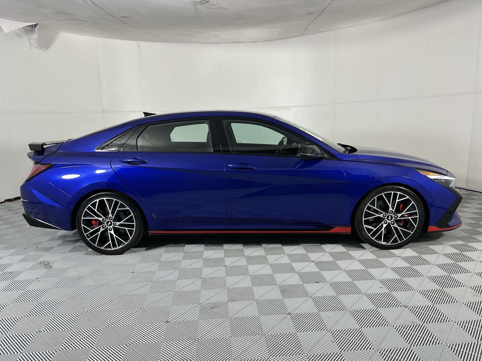Used 2023 Hyundai Elantra N FWD image 9