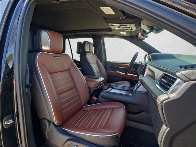 Used 2023 GMC Yukon Denali Ultimate AWD/4WD image 21