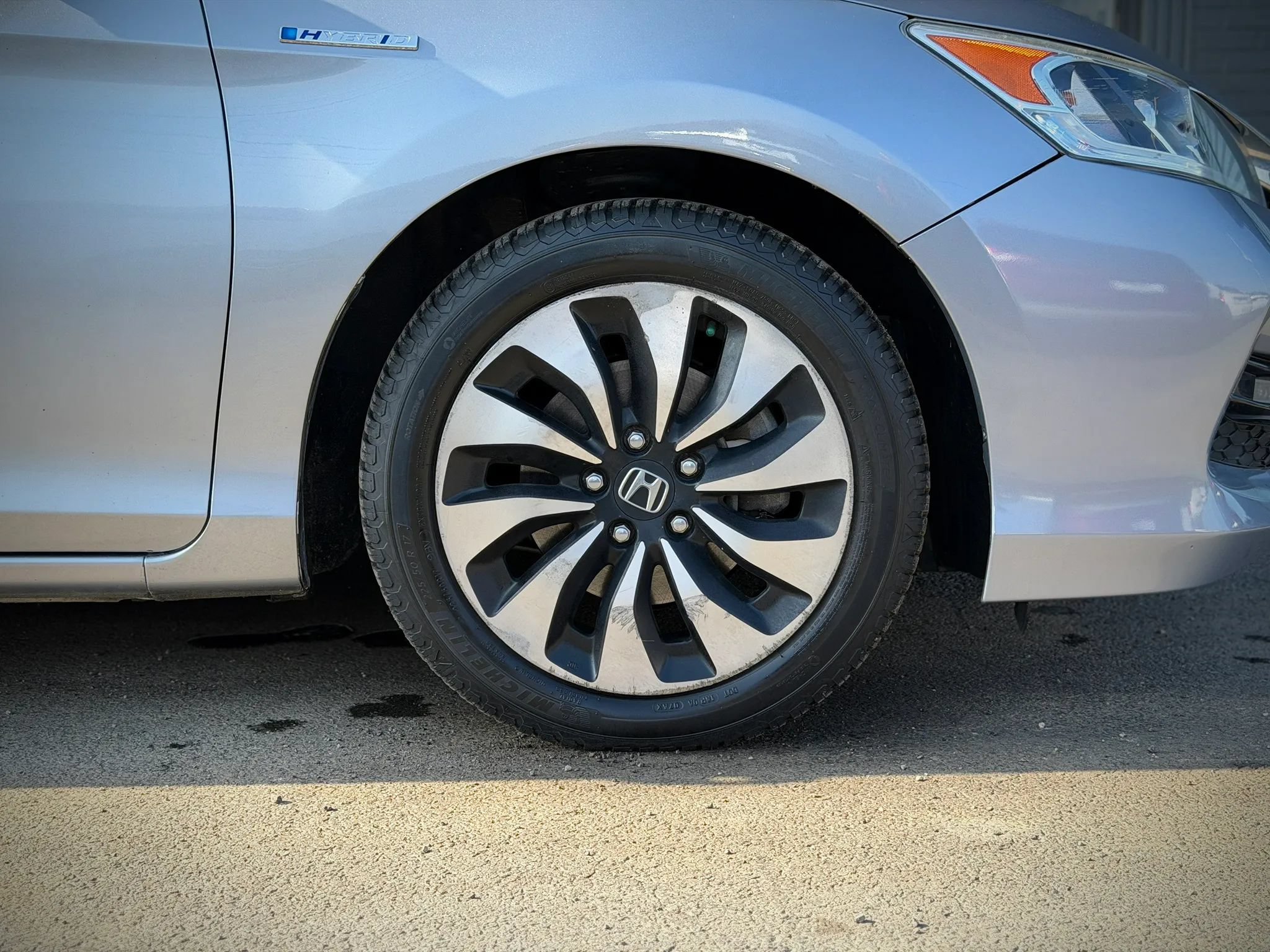 Used 2017 Honda Accord Hybrid Sedan image 20