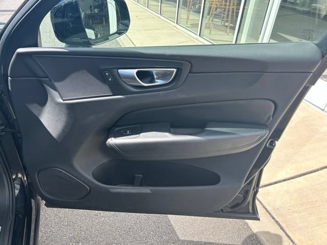 Certified 2024 Volvo XC60 B5 Core w/ Climate Package AWD/4WD image 14