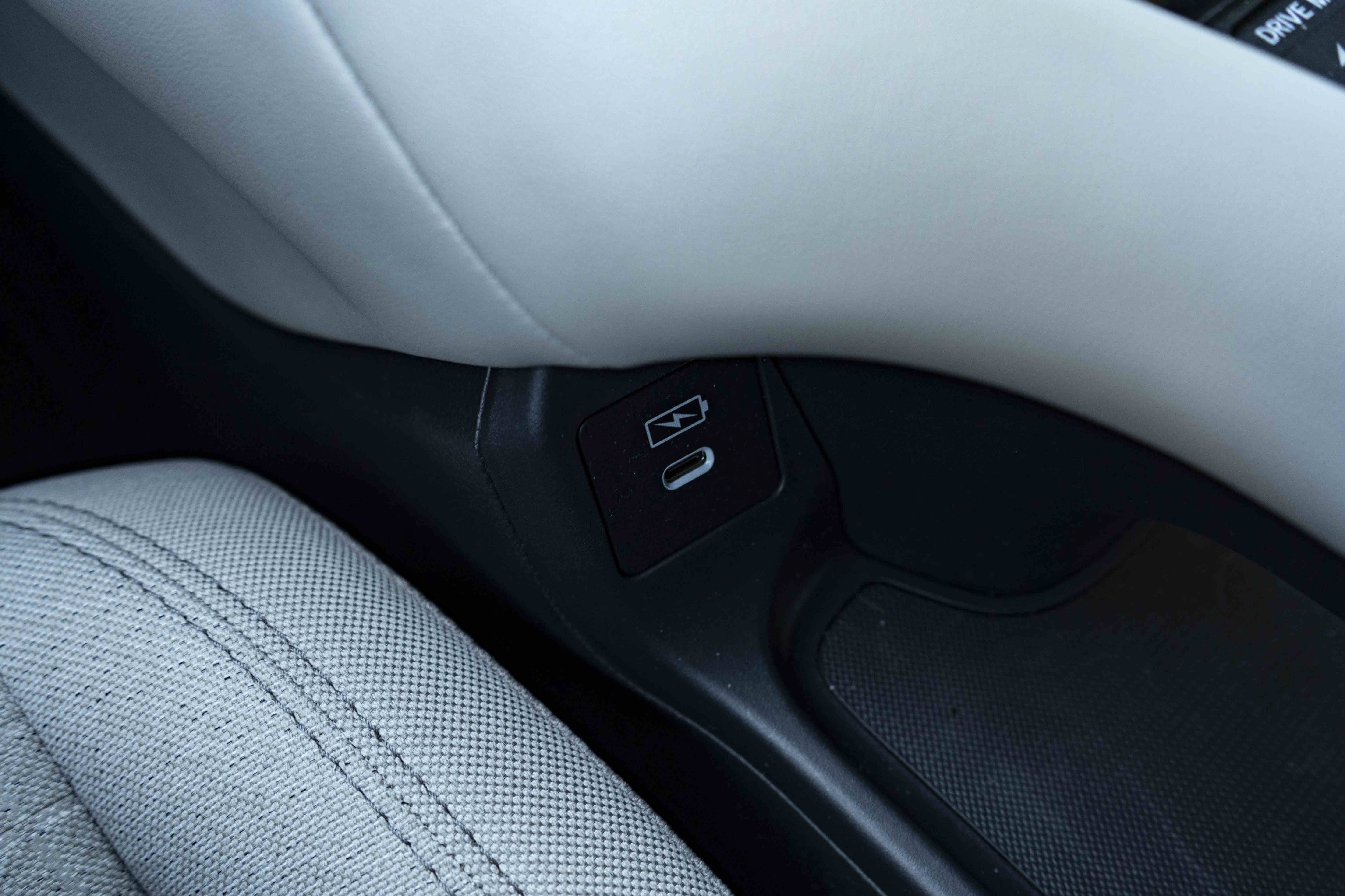 Certified 2027 Honda HR-V LX image 28
