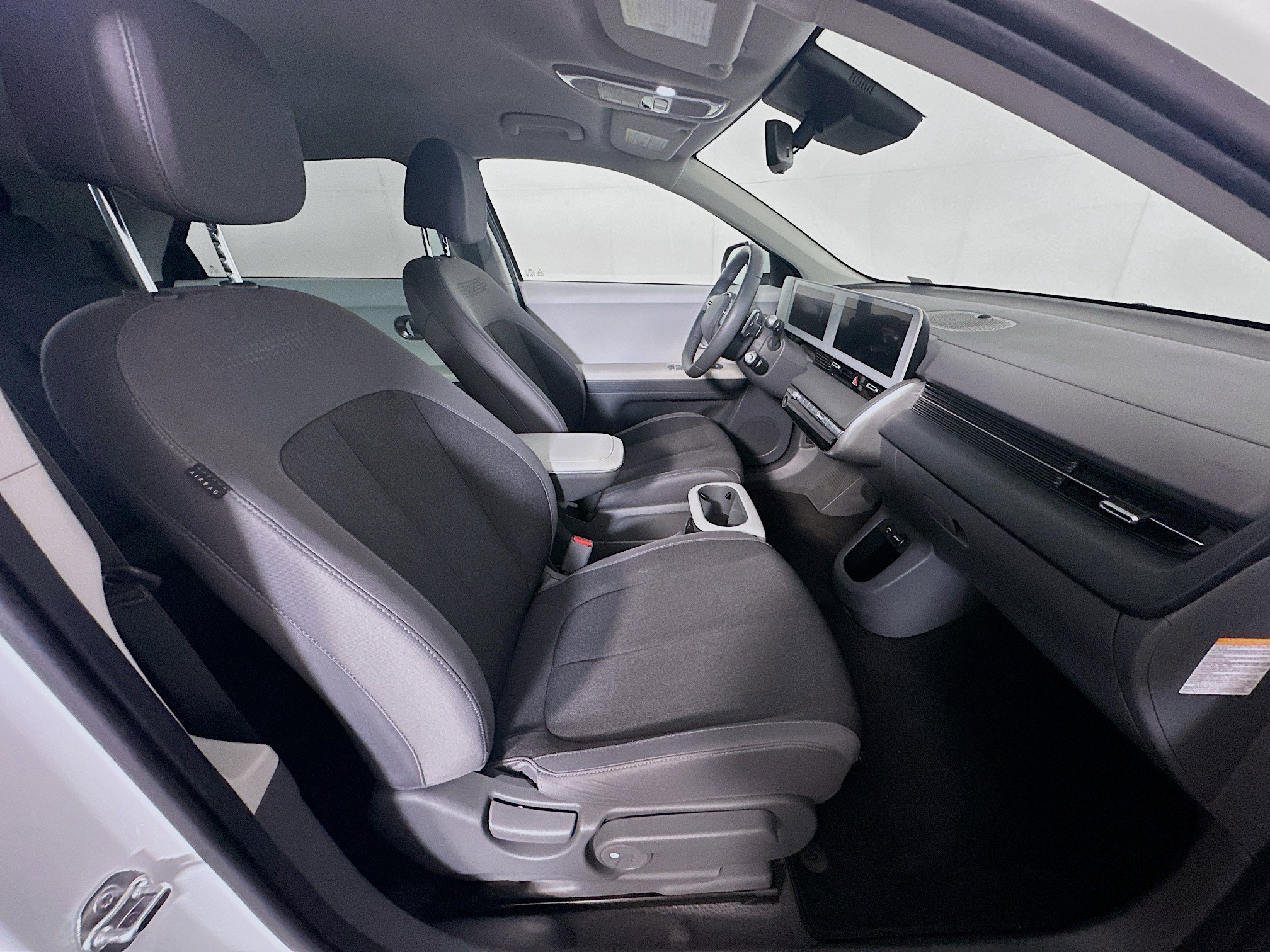 Used 2024 Hyundai Ioniq 5 SEL RWD image 32