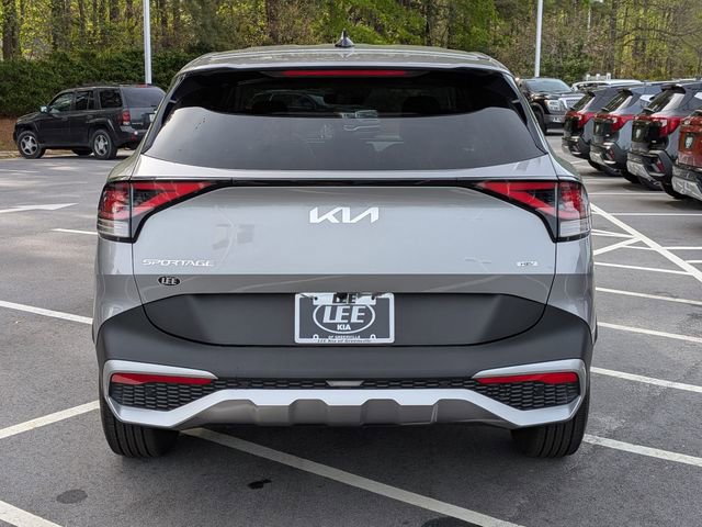 Used 2025 Kia Sportage LX FWD image 4