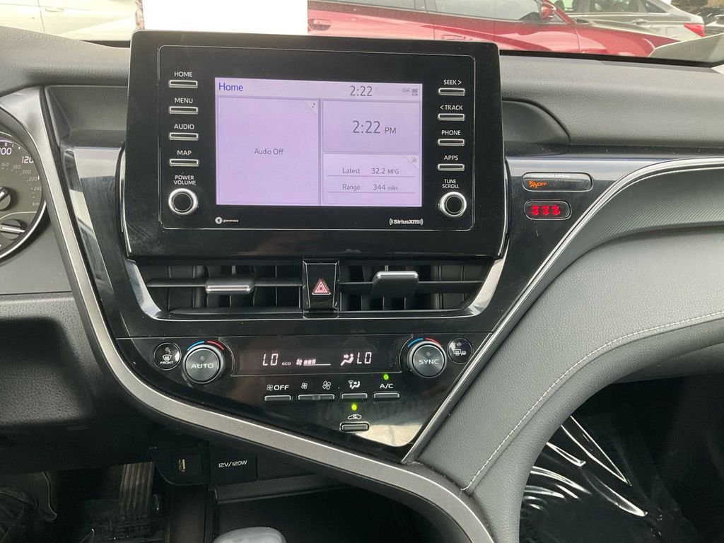 Used 2023 Toyota Camry SE image 21