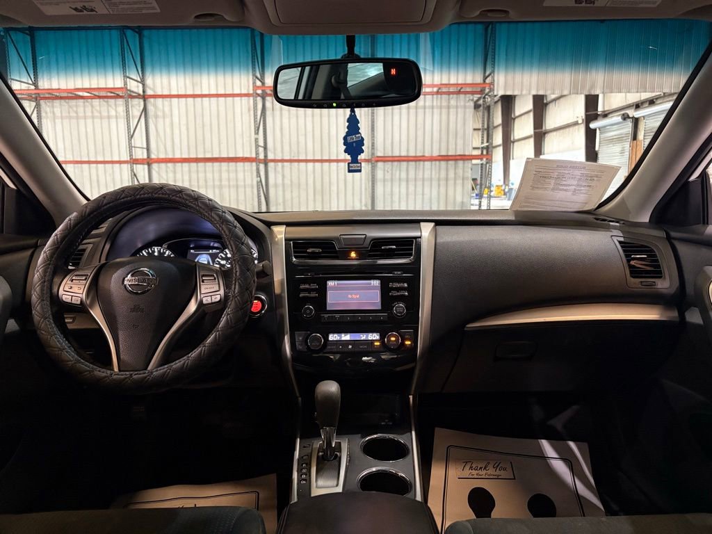 Used 2015 Nissan Altima 2.5 SV w/ Convenience Package FWD image 13