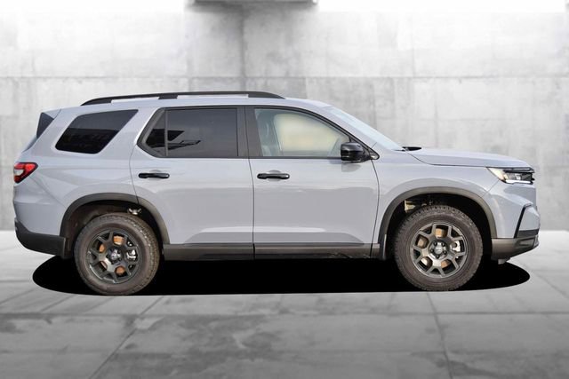 New 2025 Honda Pilot TrailSport image 5