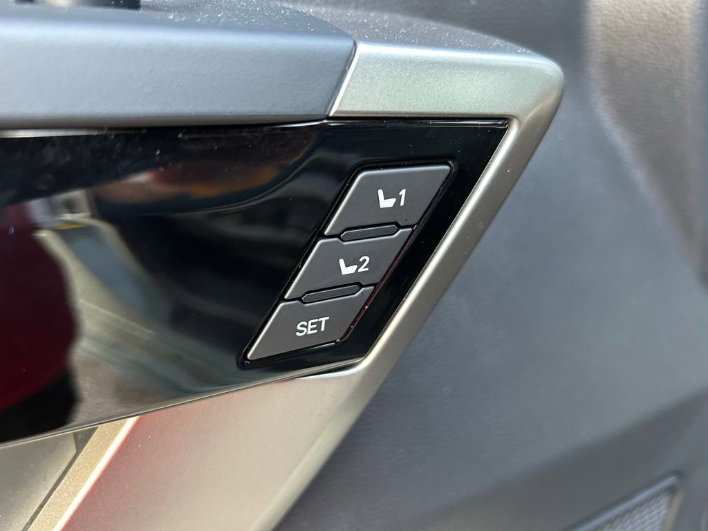 Certified 2026 Toyota Tundra Limited AWD/4WD image 18