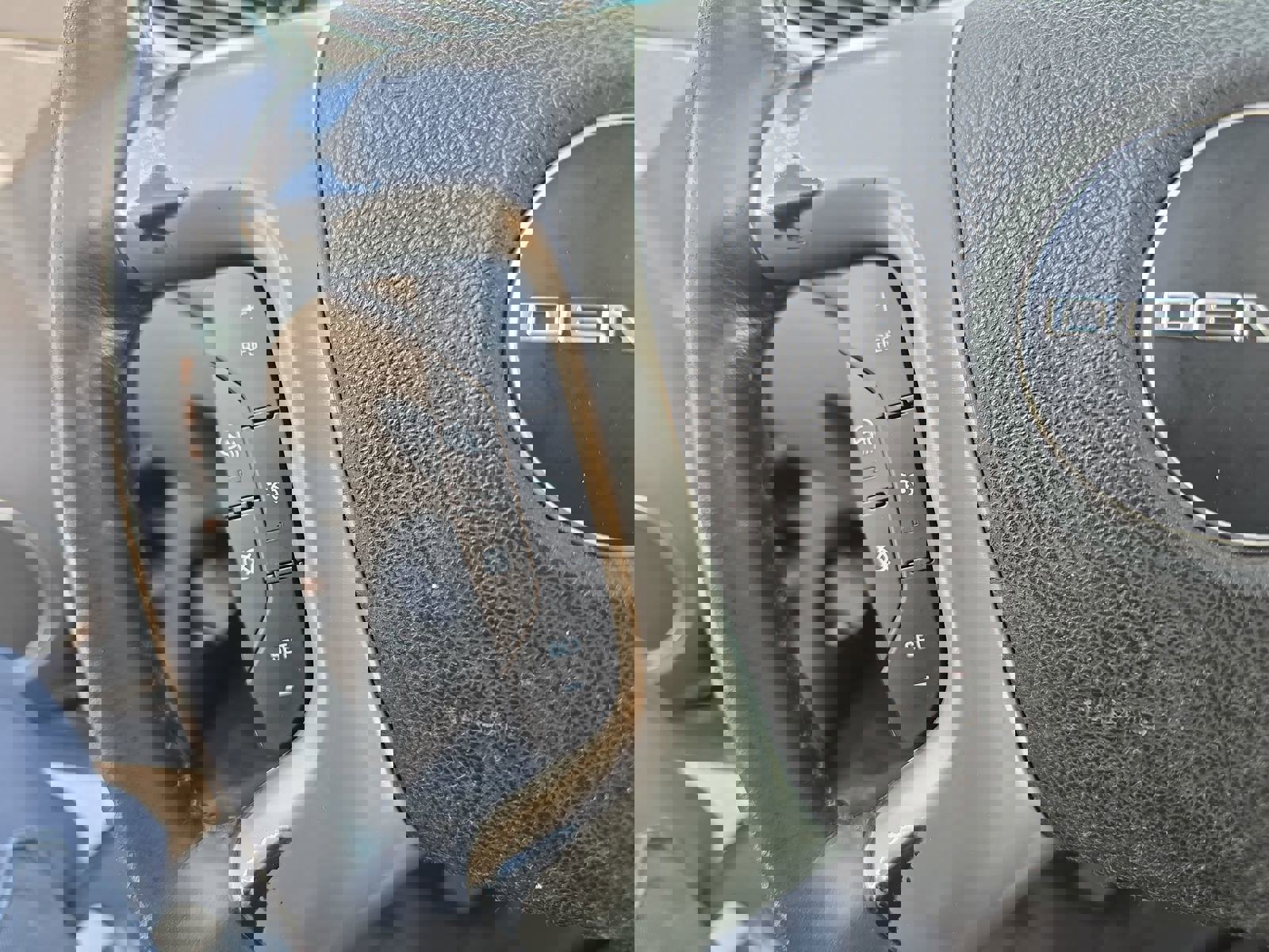 Used 2012 GMC Yukon XL Denali image 19