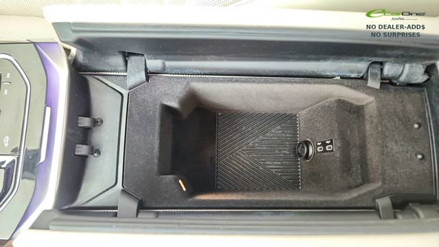 Used 2023 BMW 740i w/ Parking Assistance Package image 51