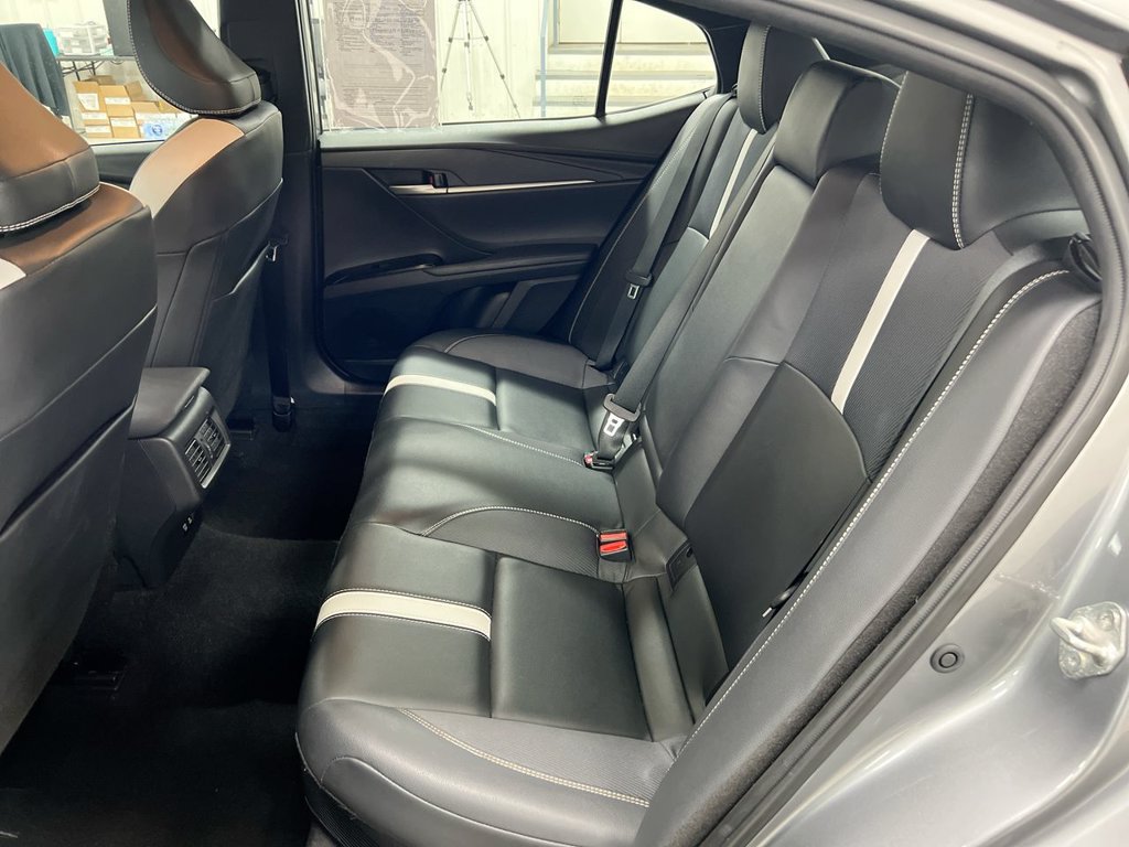 Used 2025 Toyota Camry SE FWD image 22