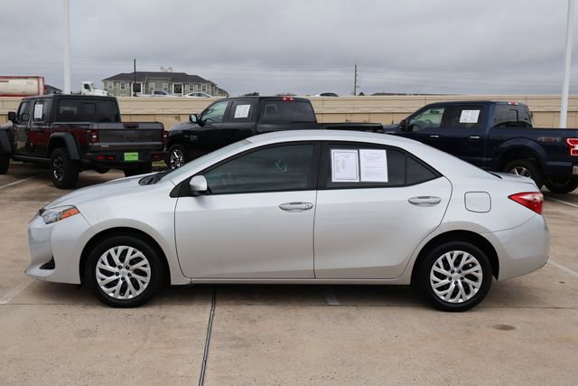 Used 2019 Toyota Corolla LE image 4