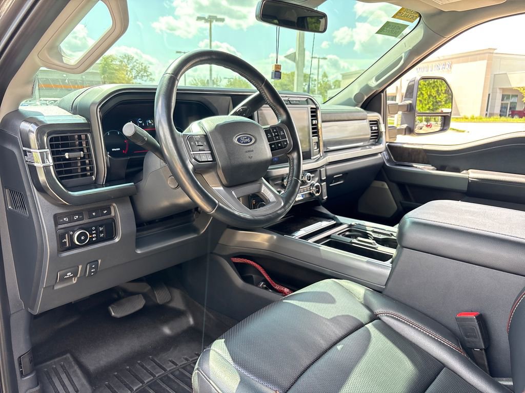 Used 2024 Ford F250 Lariat w/ Black Appearance Package AWD/4WD image 6