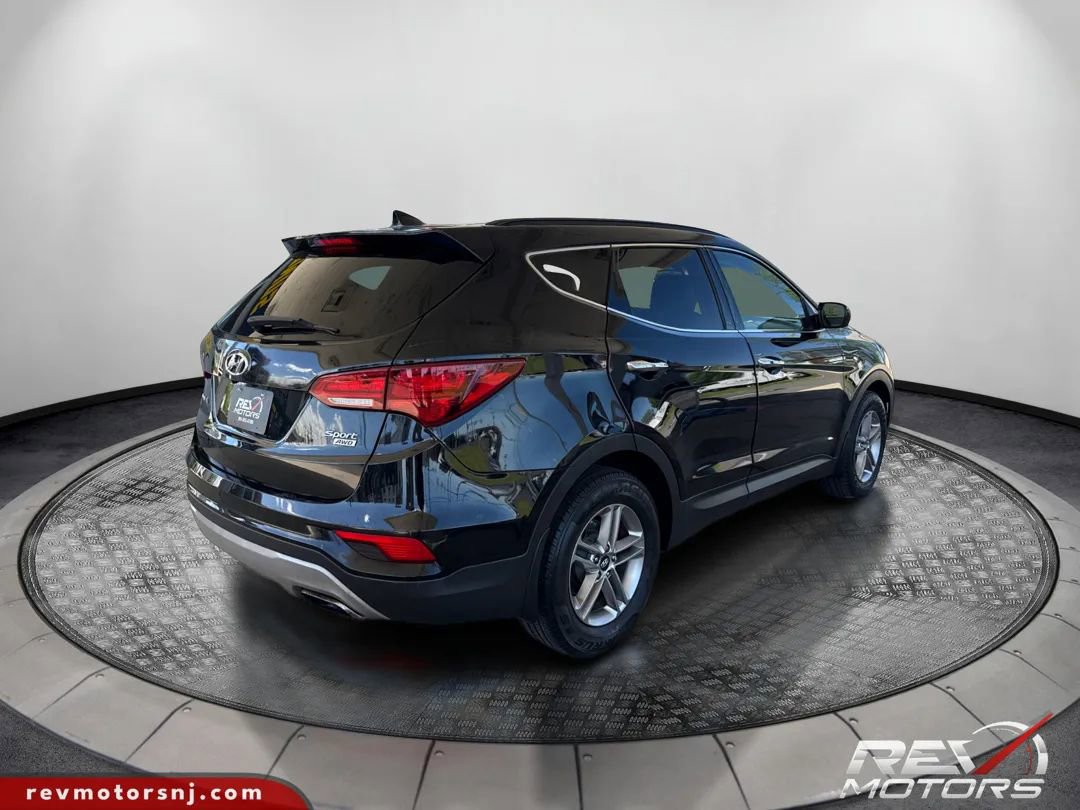 Used 2017 Hyundai Santa Fe Sport w/ 2.4L Value Package 06 AWD/4WD image 5