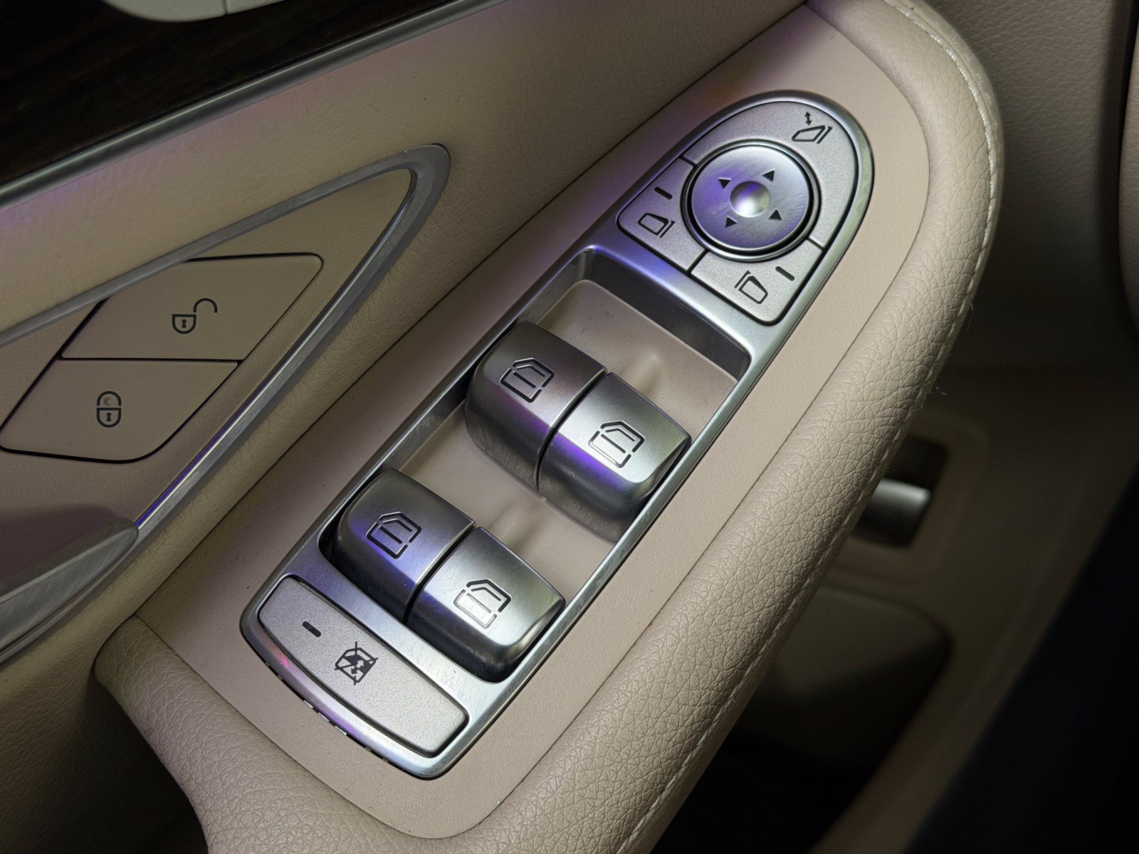 Certified 2021 Mercedes-Benz C 300 Sedan image 22