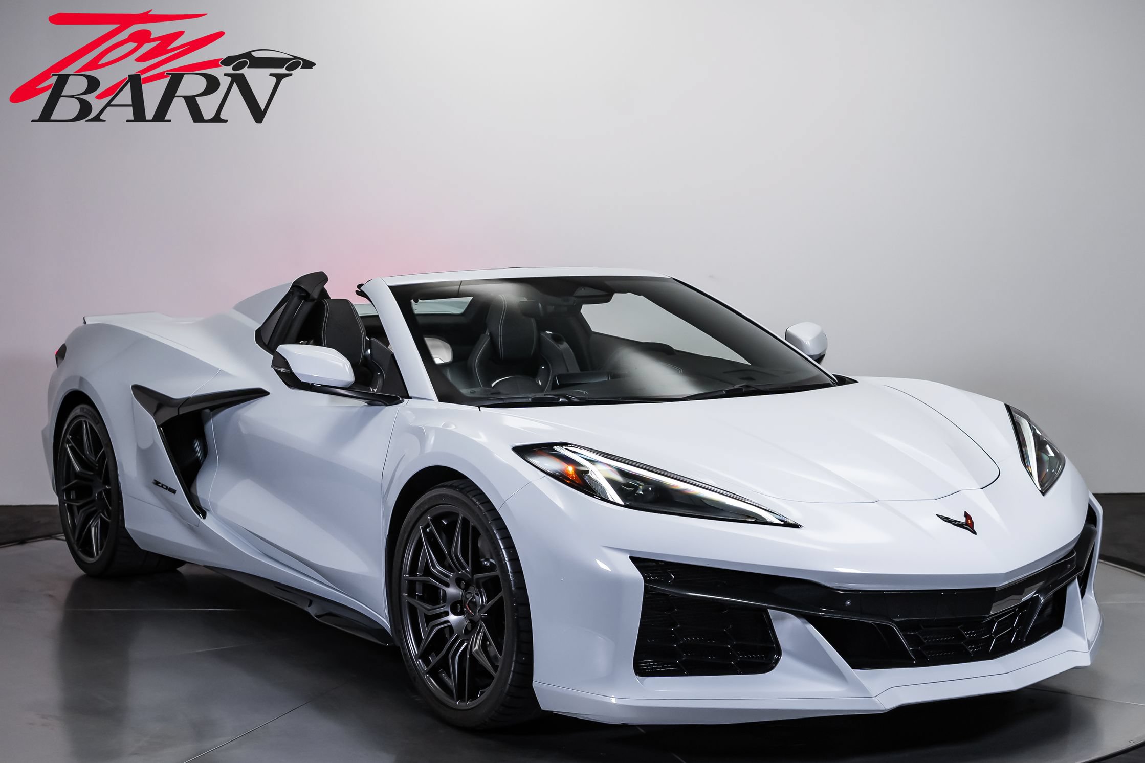 Used 2024 Chevrolet Corvette Z06 RWD image 7