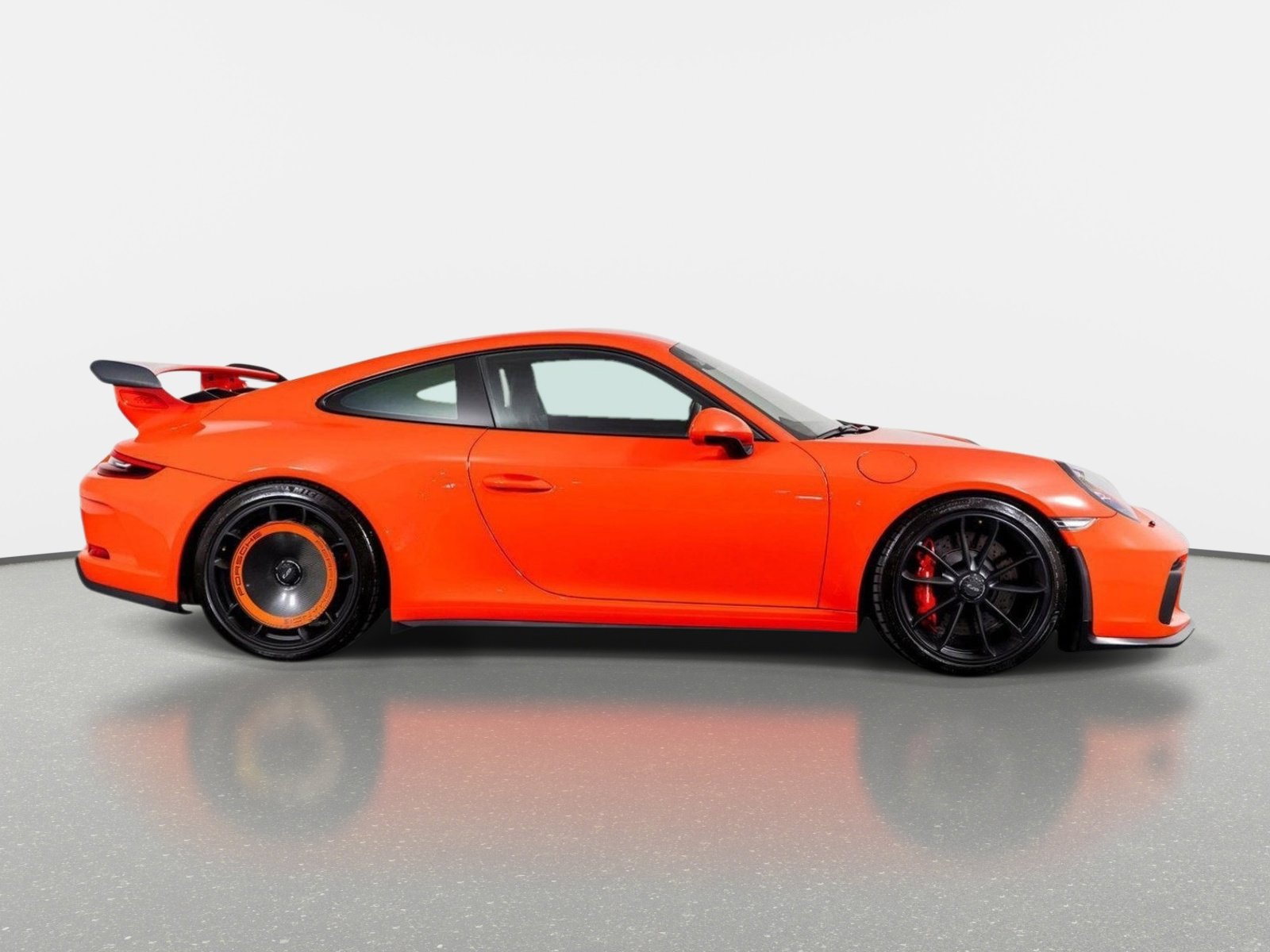 Used 2018 Porsche 911 GT3 RWD image 5