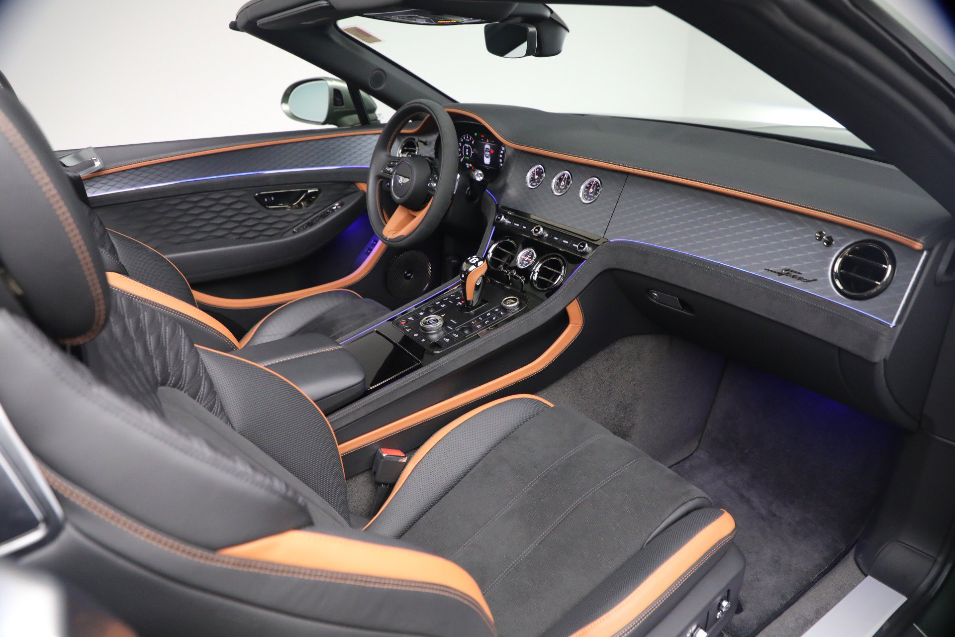 Certified 2025 Bentley Continental GT Speed AWD/4WD image 33