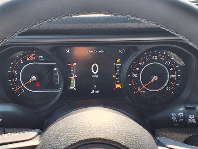 Used 2025 Jeep Wrangler Sport S image 13