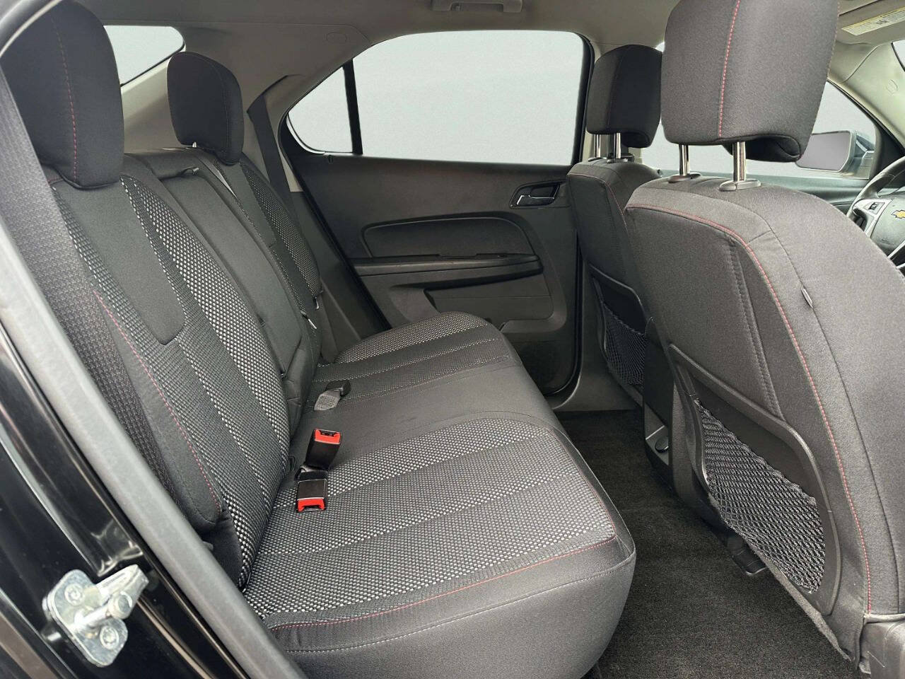 Used 2017 Chevrolet Equinox LT FWD image 14