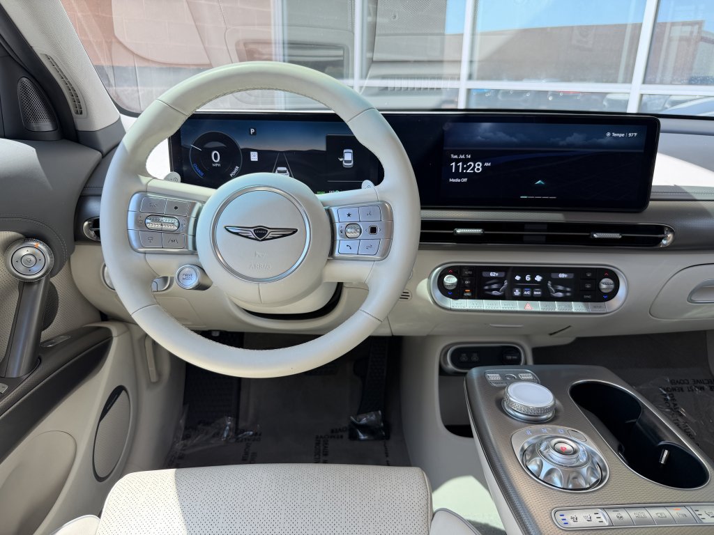 Used 2023 Genesis GV60 Advanced AWD/4WD image 16