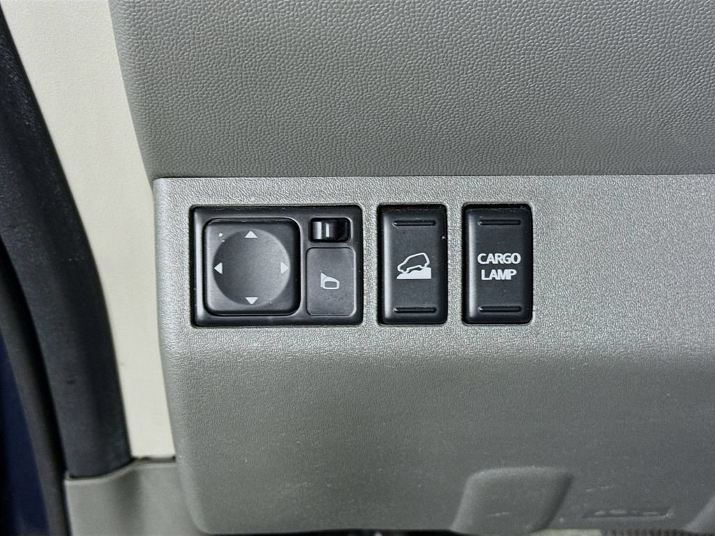 Used 2016 Nissan Frontier SV w/ SV Value Truck Package AWD/4WD image 19