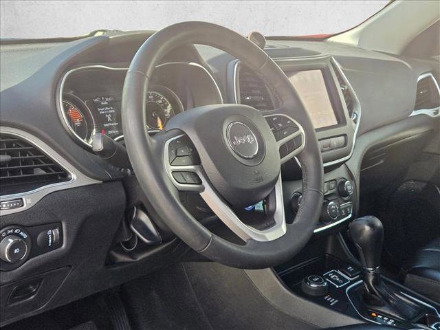 Used 2022 Jeep Cherokee Latitude w/ Trailer Tow Group AWD/4WD image 10