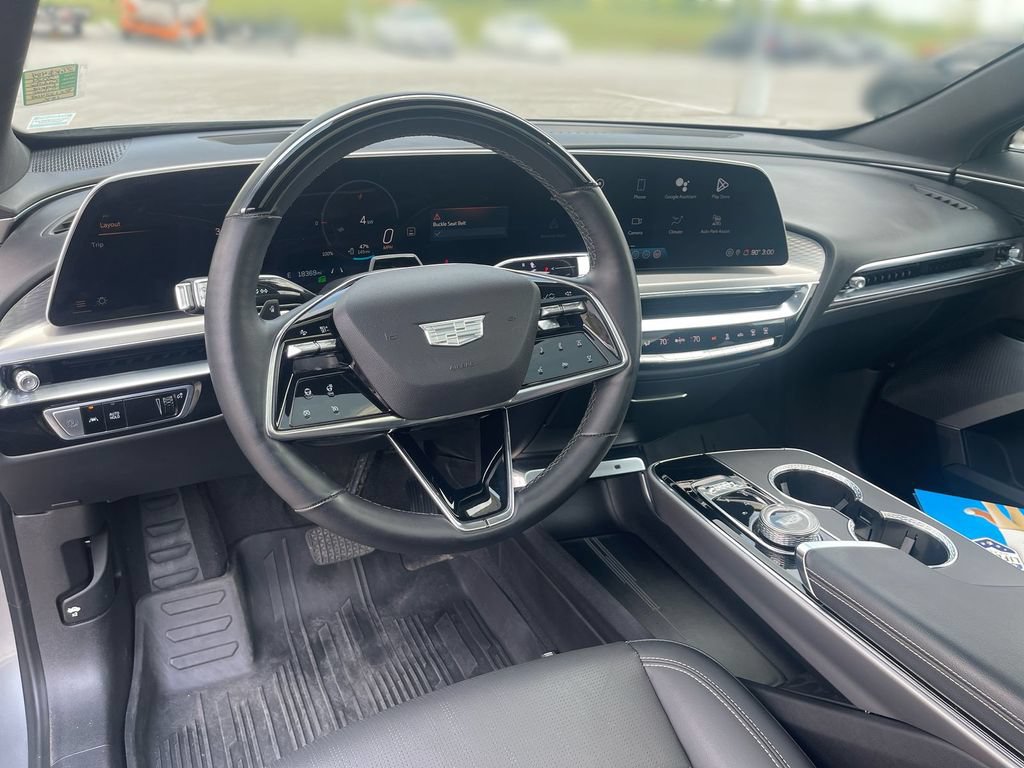 Certified 2024 Cadillac Lyriq Luxury w/ LPO, Floor Liner Package AWD/4WD image 19