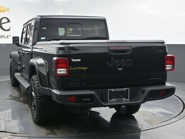 Used 2025 Jeep Gladiator Sport image 32