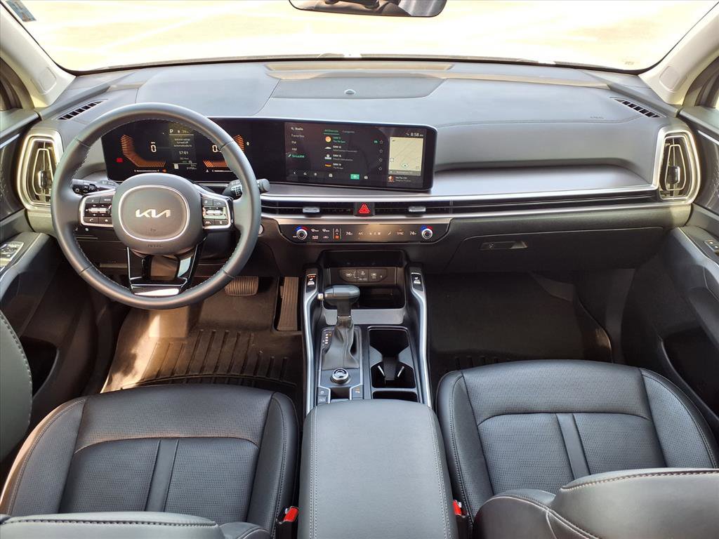 Used 2024 Kia Sorento EX image 27