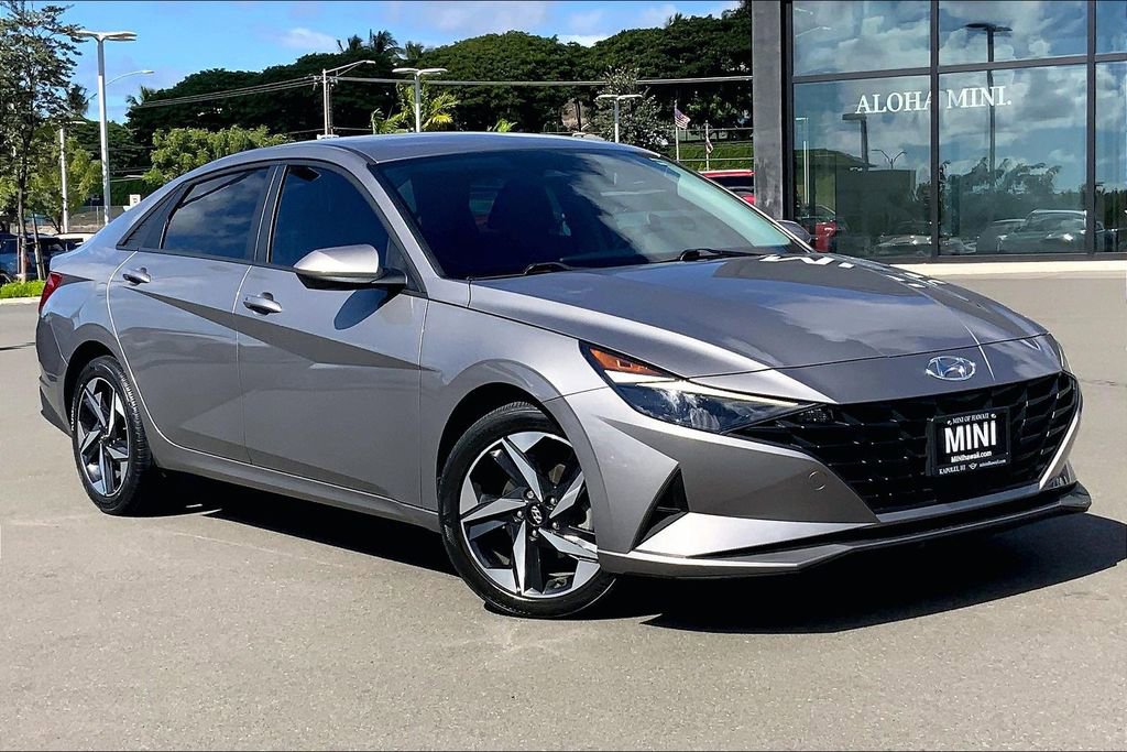 Used 2023 Hyundai Elantra SEL w/ Convenience Package