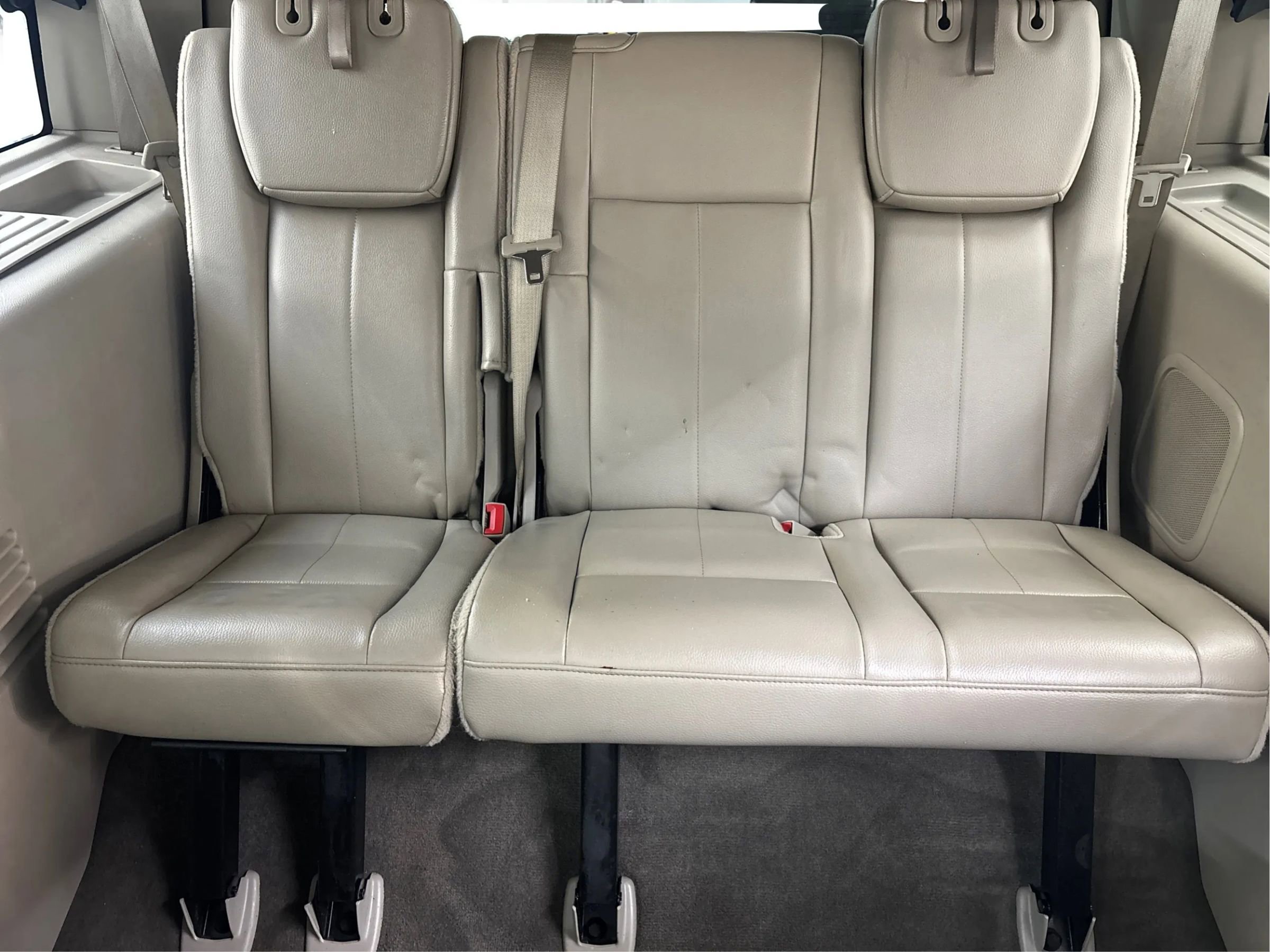 Used 2012 Ford Expedition Limited image 43