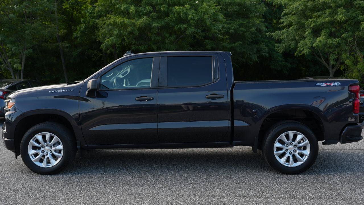 Used 2022 Chevrolet Silverado 1500 Custom AWD/4WD image 7