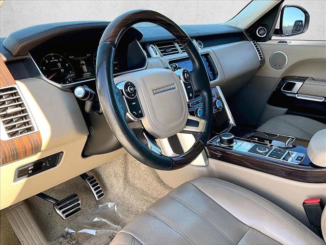 Used 2014 Land Rover Range Rover Supercharged image 14
