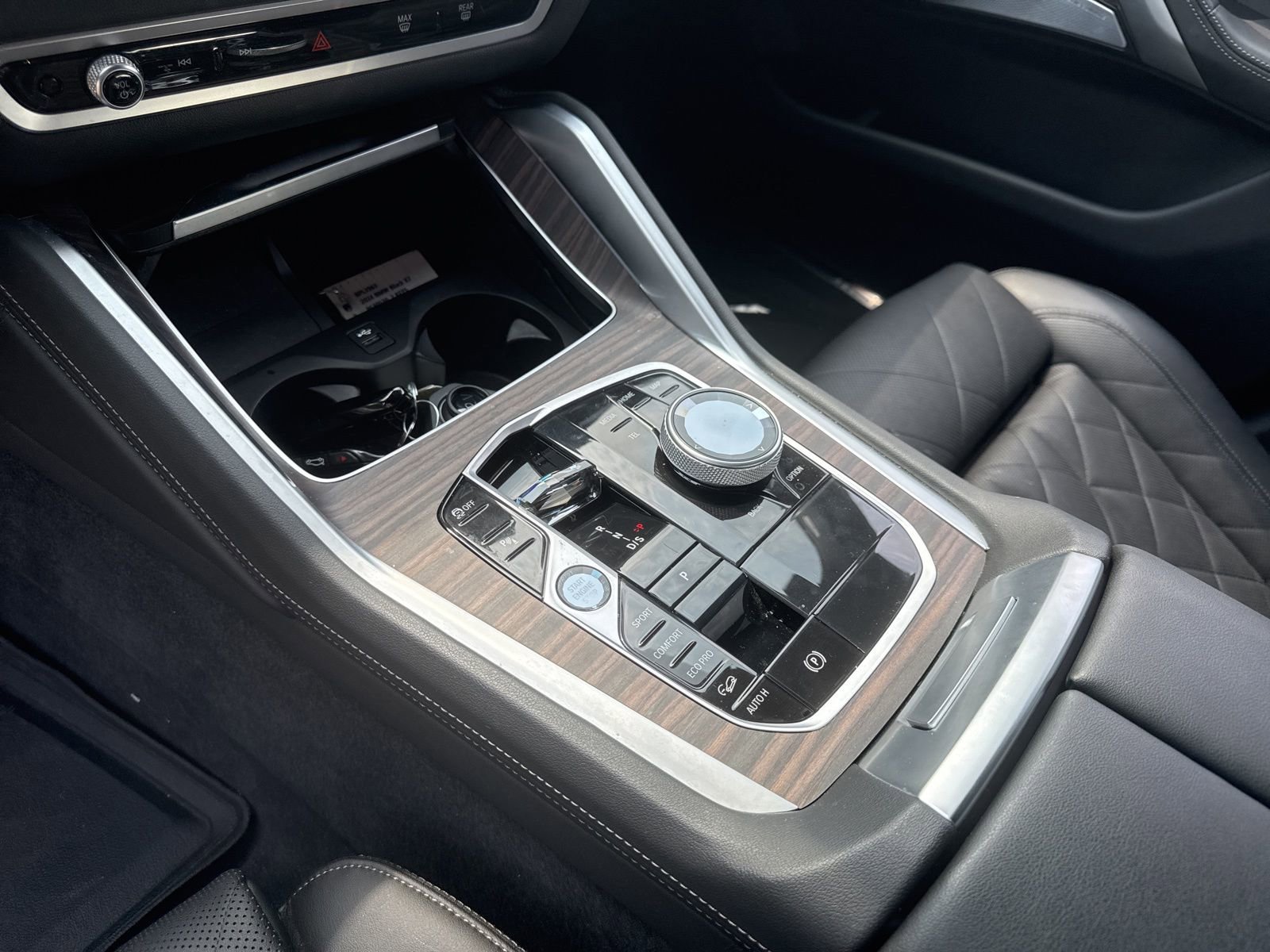 Used 2024 BMW X6 M60i w/ Dynamic Handling Package AWD/4WD image 17