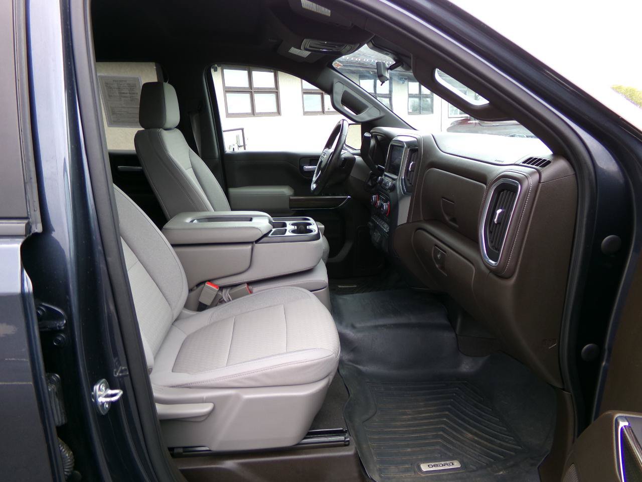 Used 2021 Chevrolet Silverado 1500 LT w/ Max Trailering Package AWD/4WD image 47