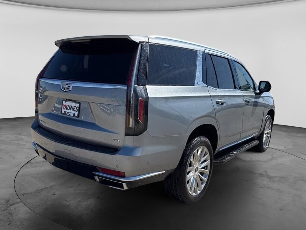 Used 2023 Cadillac Escalade Premium Luxury AWD/4WD image 10