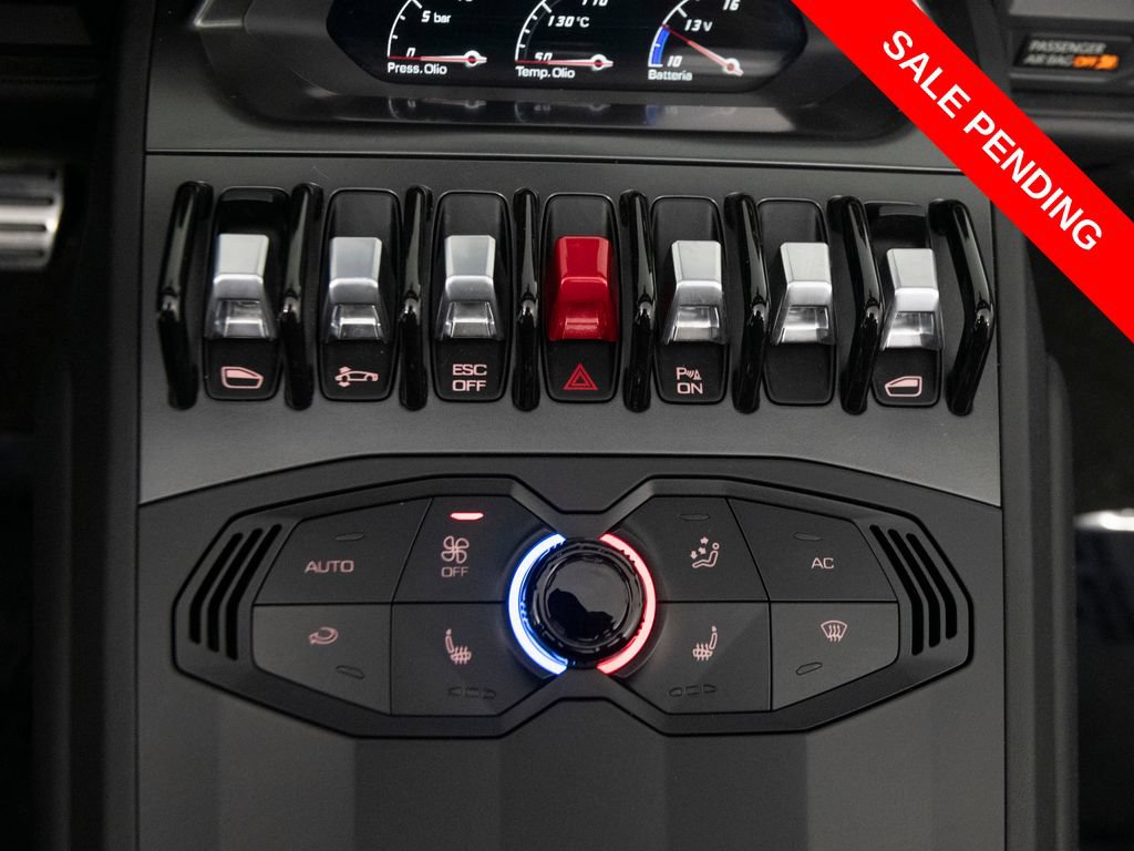 Used 2016 Lamborghini Huracan LP 610-4 AWD/4WD image 27