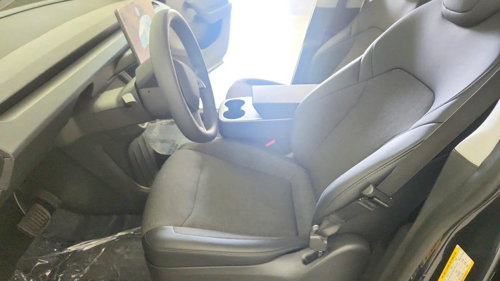 Used 2026 Tesla Model Y 2WD image 15