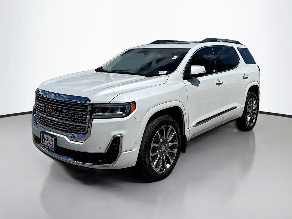 Used 2023 GMC Acadia Denali w/ Denali Technology Package FWD image 3