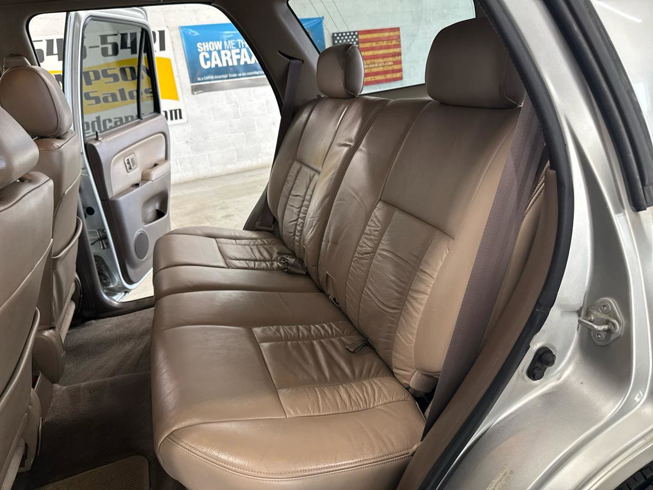 Used 2001 Toyota 4Runner Limited image 32